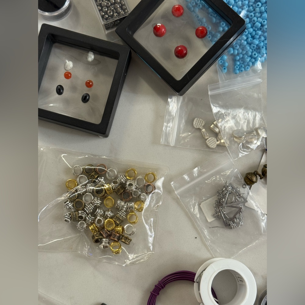 Jewelry Making Supplies - Picture 10 of 10